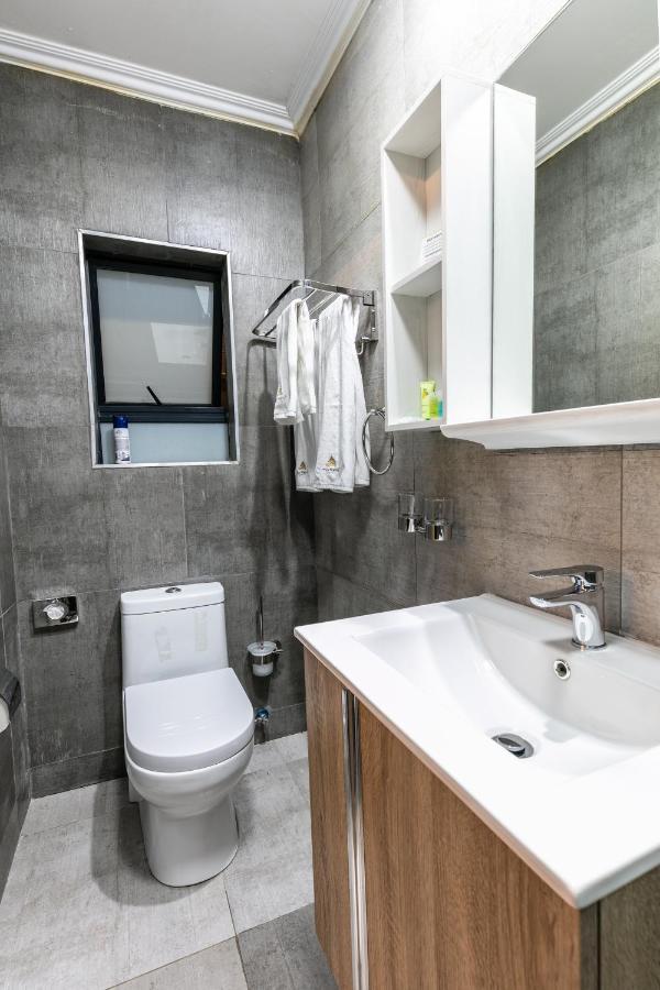 The Melva Guest House Gaborone Extérieur photo